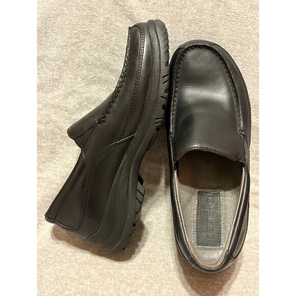Dansko Men’s 42 (US 8.5-9) Wayne Full Grain Leather Slip Resistant Shoes EUC - Picture 1 of 10